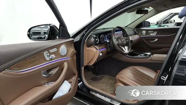Mercedes-Benz E-Class W213 id 3607966 из Кореи 20