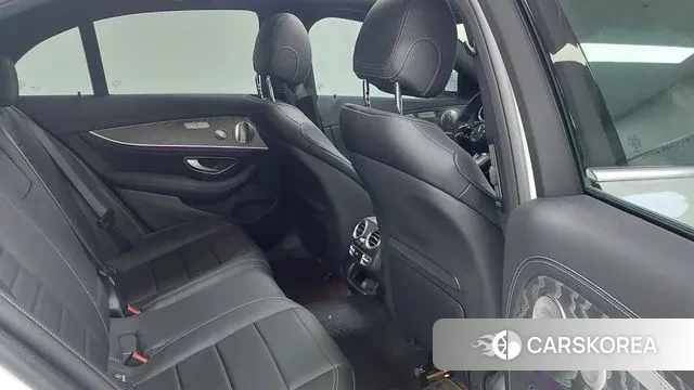 Mercedes-Benz E-Class W213 id 3664798 из Кореи 17