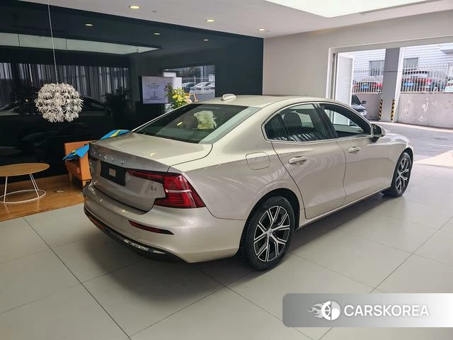 Volvo S60 id 4221202 из Китая 24