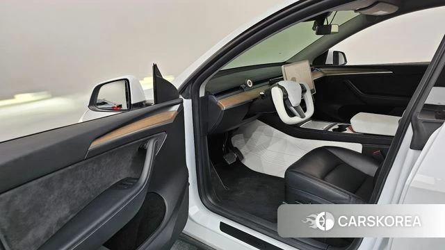 Tesla Model Y id 4711020 из Кореи 35