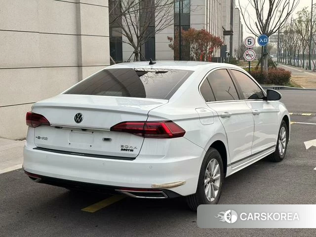 Volkswagen Bora id 4264753 из Китая 10