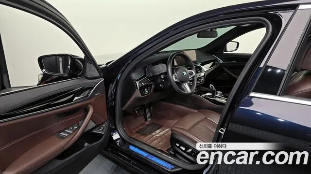 BMW 5 Series (G30) id 2863854 из Кореи 20