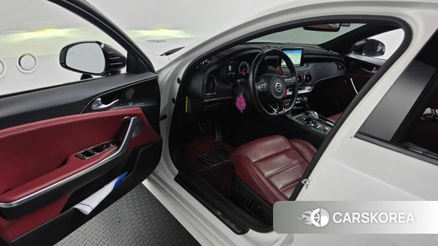 Kia Stinger id 4684036 из Кореи 37