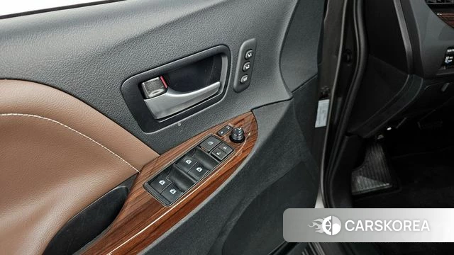 Toyota Sienna id 4411221 из Кореи 30