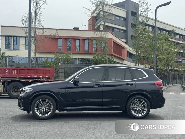 BMW X3 id 4314127 из Китая 16