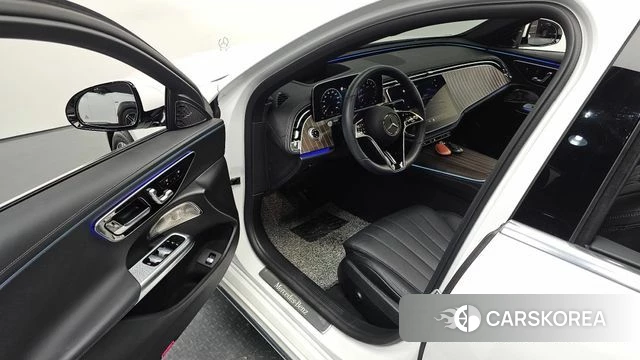 Mercedes-Benz E-Class W214 id 3914446 из Кореи 20