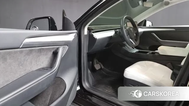 Tesla Model Y id 3487499 из Кореи 20