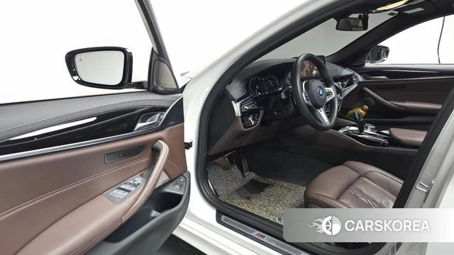 BMW 5 Series (G30) id 3965065 из Кореи 20