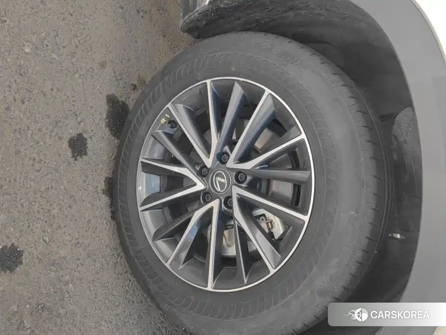 Lexus NX id 4664421 из Китая 15