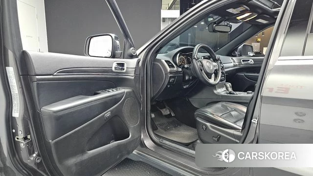 Jeep Grand Cherokee id 4775877 из Кореи 34