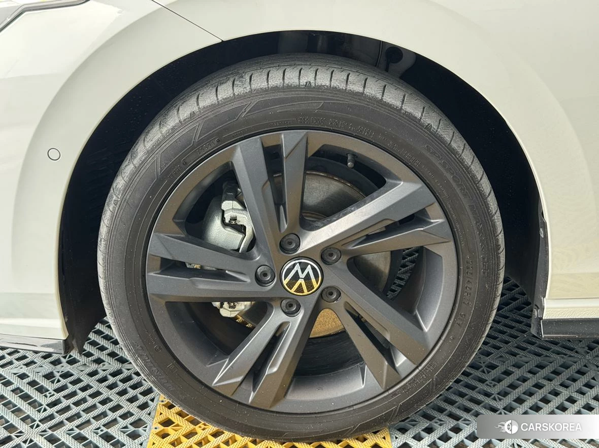 Volkswagen Golf id 4461457 из Китая 34