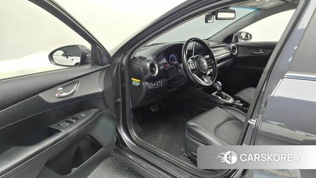 Kia Come New K3 id 4519618 из Кореи 20