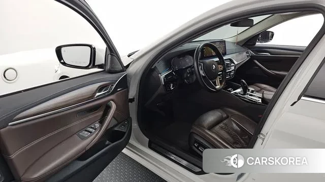 BMW 5 Series (G30) id 3362003 из Кореи 20