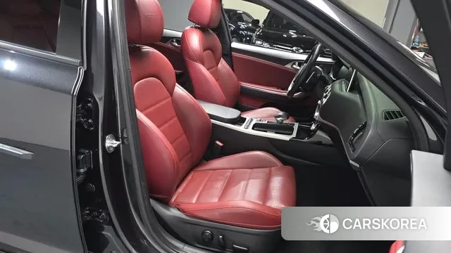 Kia Stinger id 3139939 из Кореи 20