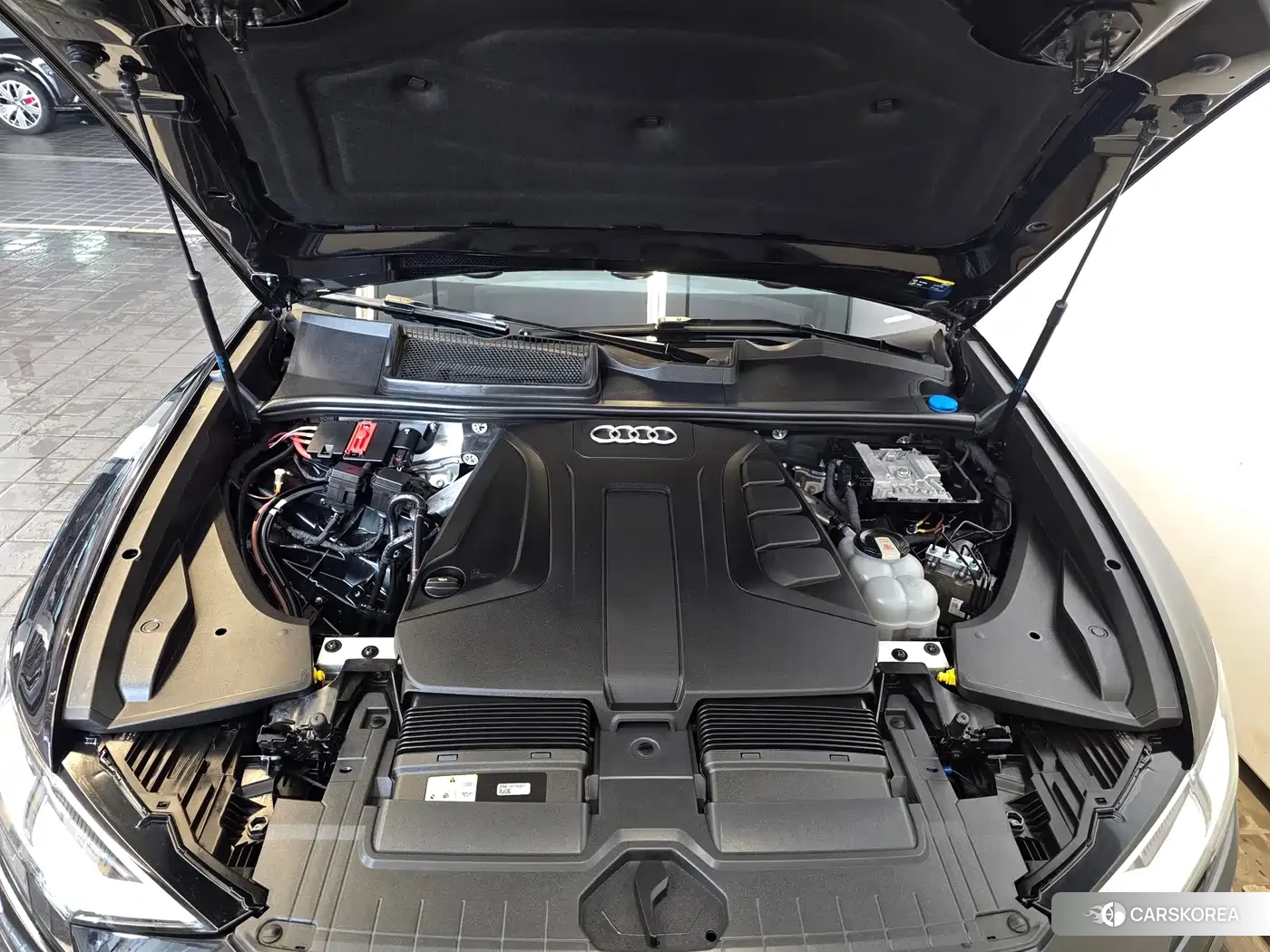 Audi Q8 id 4622783 из Китая 17