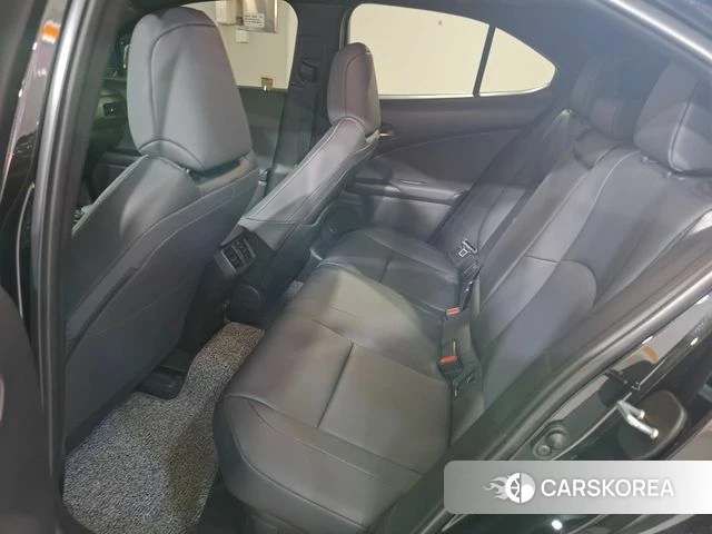 Lexus UX300h id 4635253 из Кореи 20