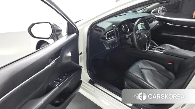 Toyota Camry (XV70) id 2962051 из Кореи 20