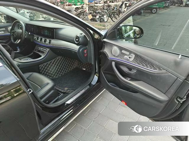 Mercedes-Benz E-class id 4353005 из Китая 18
