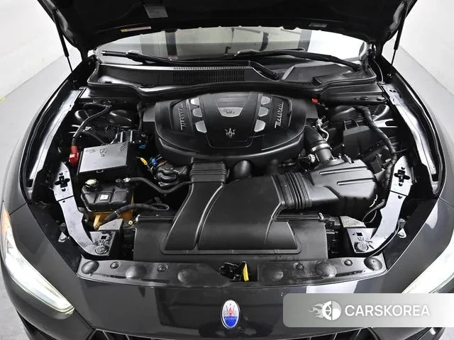 Maserati Ghibli id 3505587 из Кореи 20