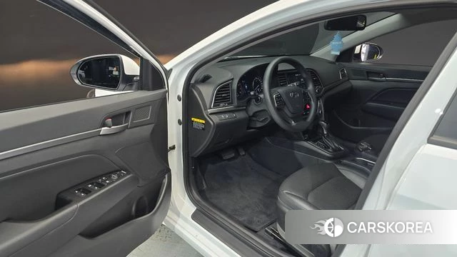 Hyundai Avante AD id 3845590 из Кореи 20