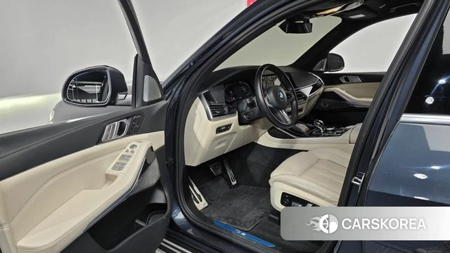 BMW X7 (G07) id 4355483 из Кореи 38