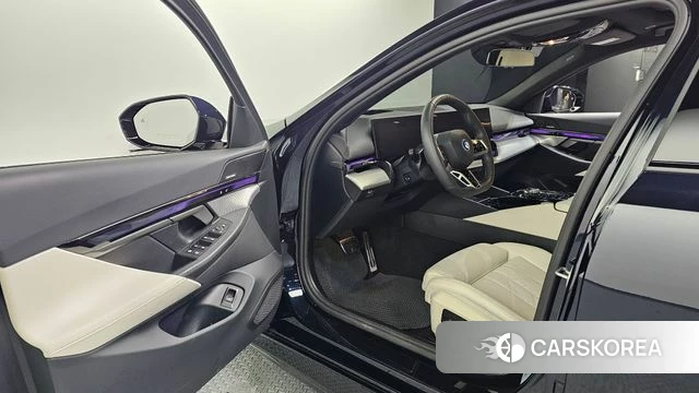 BMW i5 (G60) id 4590245 из Кореи 32