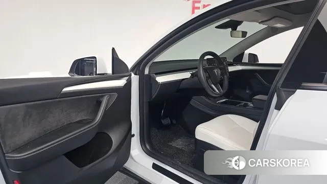 Tesla Model Y id 3538959 из Кореи 20