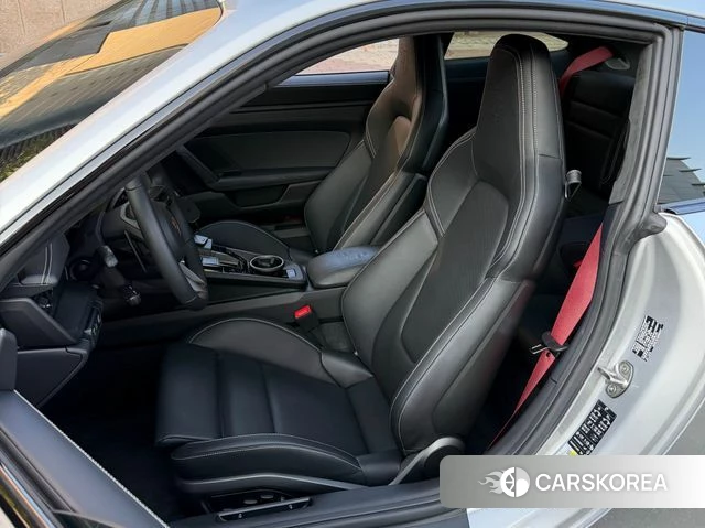 Porsche 911(992) id 4681510 из Кореи 20