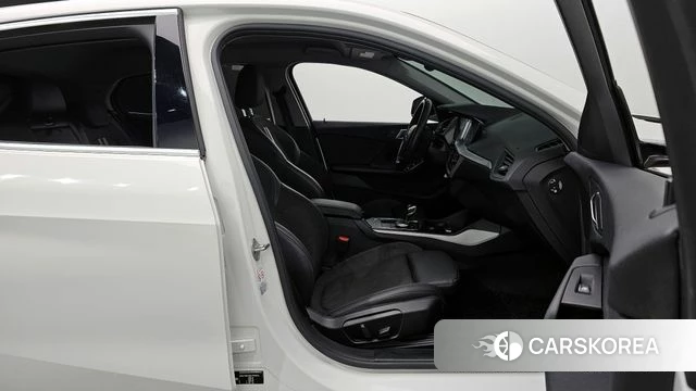 BMW 1 Series (F40) id 3795419 из Кореи 20