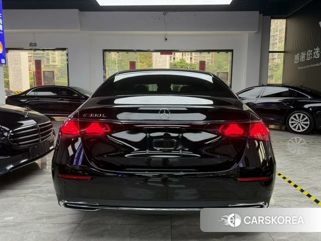 Mercedes-Benz E-class id 4297528 из Китая 12