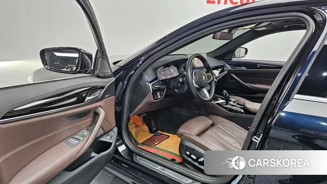 BMW 5 Series (G30) id 3472531 из Кореи 20