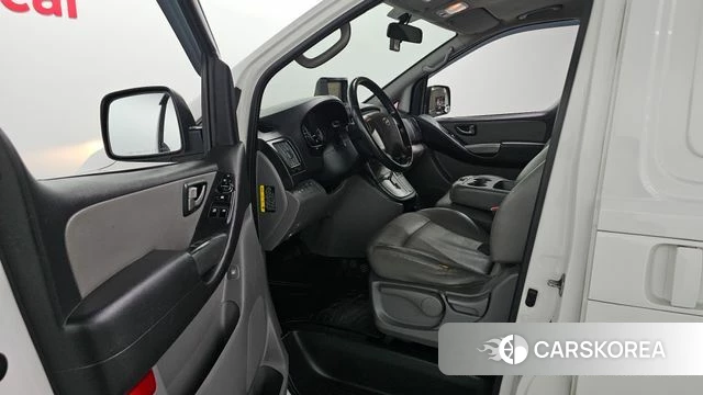 Hyundai The New Grand Starex id 4225689 из Кореи 30