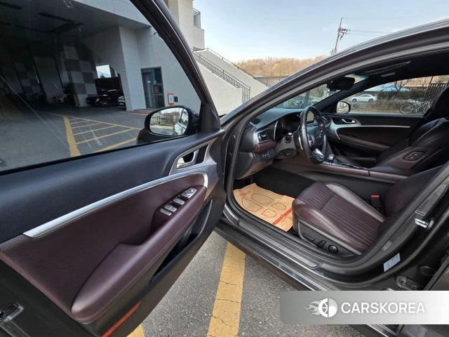 Genesis The New G70 id 3843489 из Кореи 19