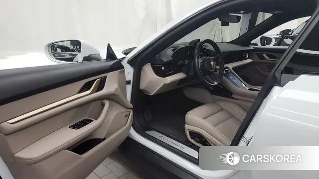 Porsche Taycan id 3426681 из Кореи 20