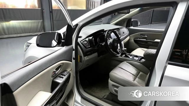 Kia The New Carnival id 4197237 из Кореи 32