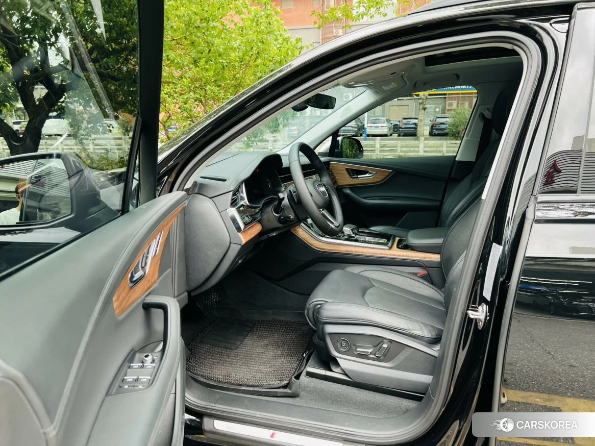 Audi Q7 id 4452800 из Китая 30