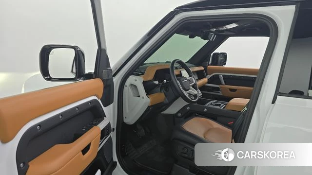 Land Rover Defender (L663) id 4590601 из Кореи 37