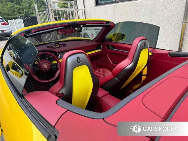 Porsche 911(992) id 3219773 из Кореи 20