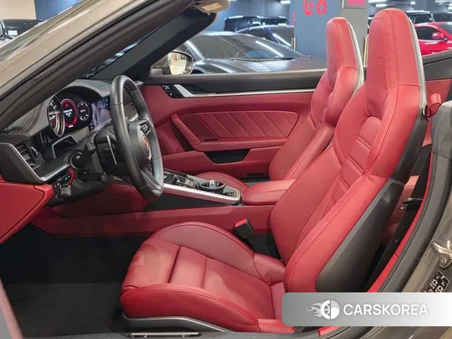 Porsche 911(992) id 3597927 из Кореи 20