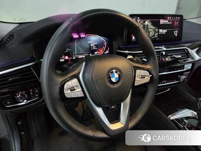 BMW 5 Series (G30) id 4443694 из Кореи 20