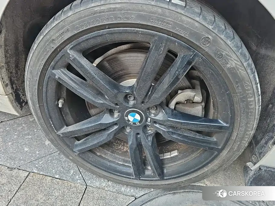 BMW 1 series id 4655158 из Китая 16