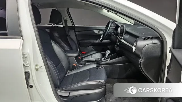 Kia Come New K3 id 3748575 из Кореи 20