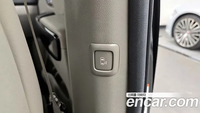 Kia All New Carnival id 2673354 из Кореи 20