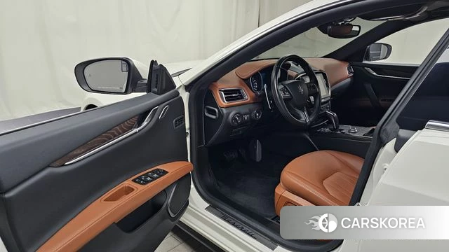 Maserati Ghibli id 4775502 из Кореи 33