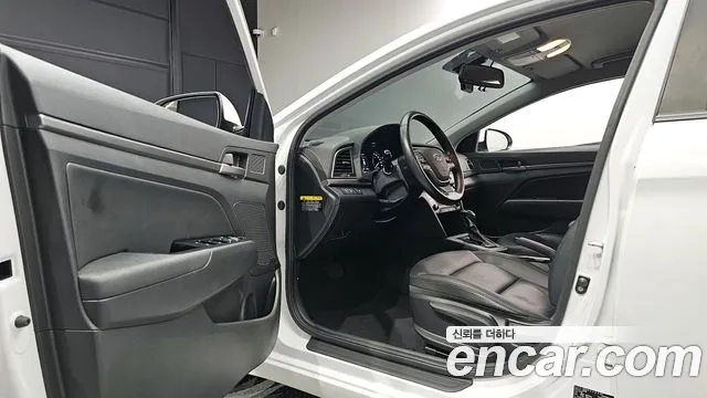 Hyundai Avante AD id 2876793 из Кореи 20