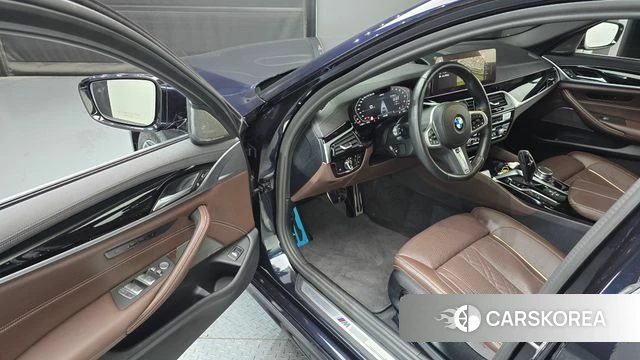 BMW 5 Series (G30) id 3870966 из Кореи 20