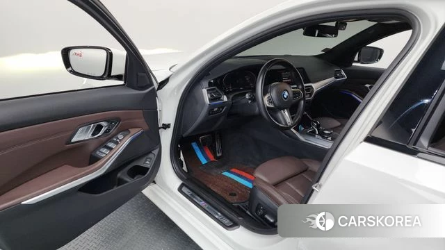 BMW 3 Series (G20) id 4506925 из Кореи 33