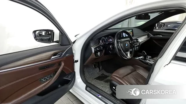 BMW 5 Series (G30) id 3460349 из Кореи 20