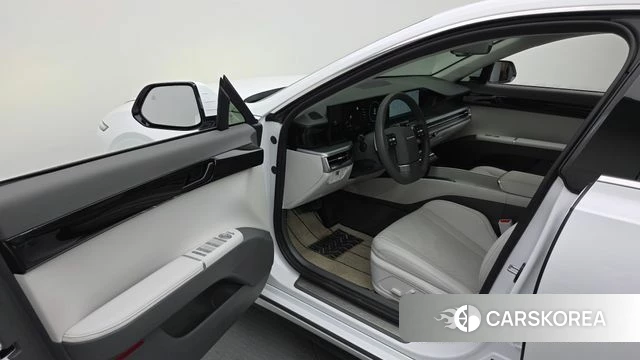 Hyundai Grandeur Hybrid (GN7) id 3909395 из Кореи 20