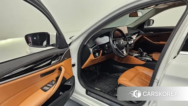 BMW 5 Series (G30) id 3561711 из Кореи 20